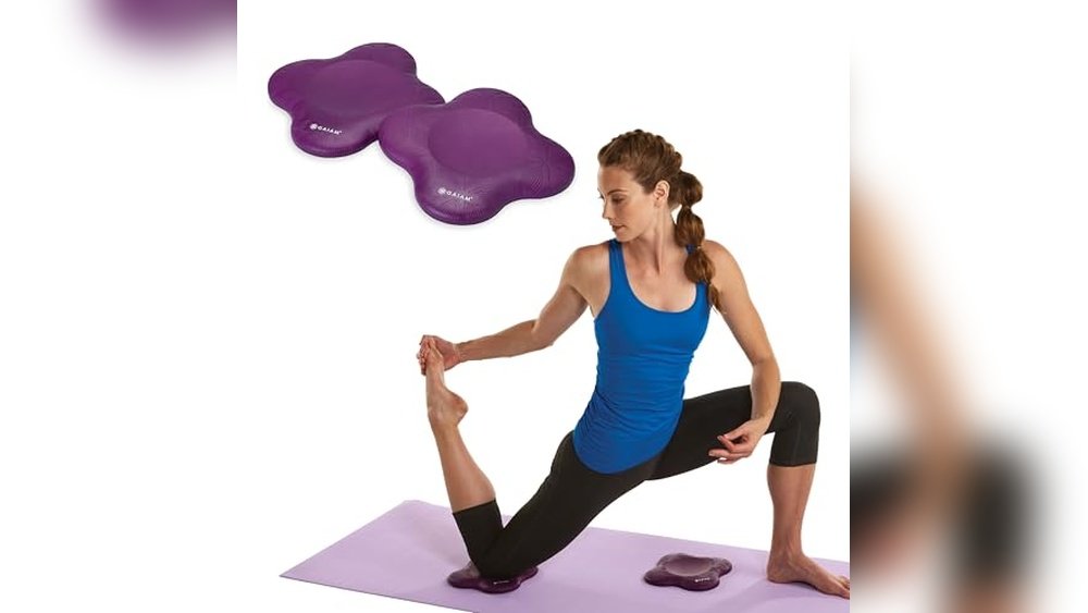 Supportive Folded Yoga Blanket for Knees And Hips: Ultimate Comfort Guide
